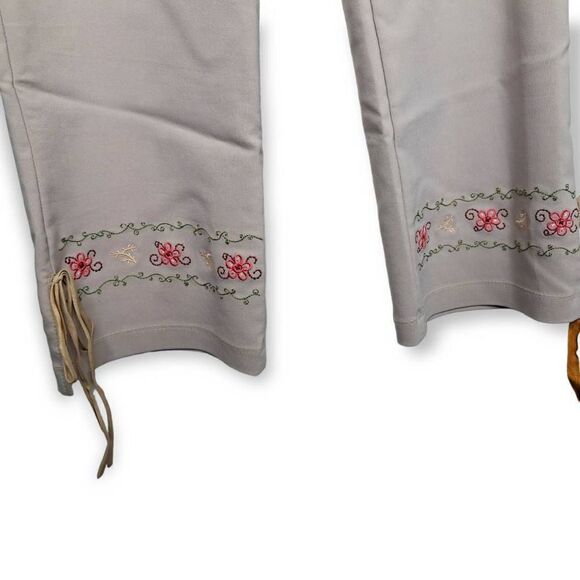 Krizia D Vintage 90s Boho Embroidered Capris size Medium - Picture 7 of 7